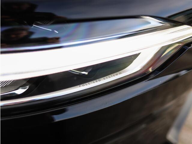 Volvo XC60 2.0 T4 Inscription | Pano | HUD | Camera | Carplay | BLIS