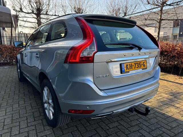 Volvo XC60 2.0 D4 Momentum 190pk + Leder + 18inch Lmv + Xenon -Nette staat