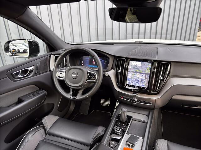 Volvo XC60 2.0 Recharge T6 AWD Plus Dark LongRange | Harman/Kardon | Trekhaak wegkl. | Panodak | HeadUp | Prijs Rijklaar!!