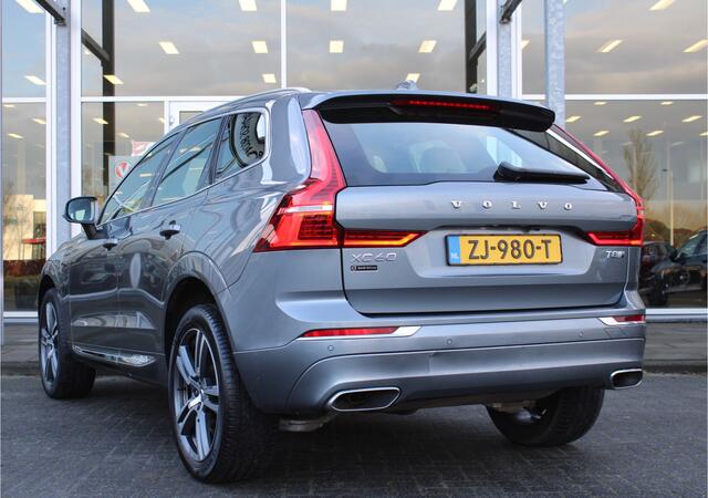 Volvo XC60 2.0 T8 Twin Engine AWD Inscription / Luchtvering / Pano dak / Leren dashboard / Elekt. Stoel / Harman Kardon
