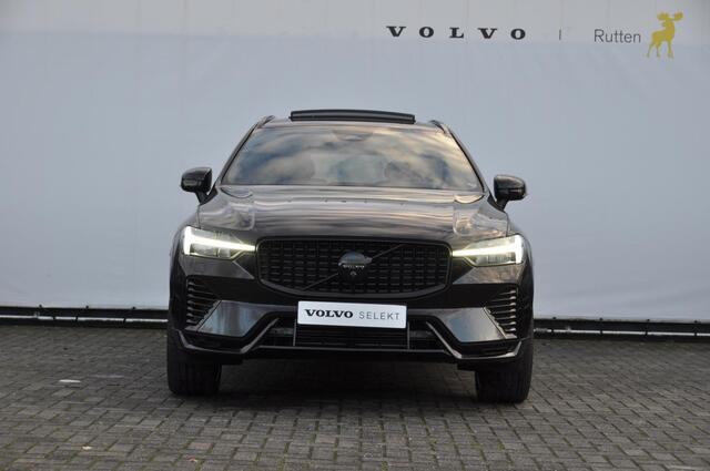 Volvo XC60 T6 350PK AWD Ultra Black Edition Long range / Head-up display / Harman Kardon audio / Panoramadak / BLIS / Elektrisch bedienbare voorstoelen / Memory seats / Verwarmbare stoelen / Keyless entry /