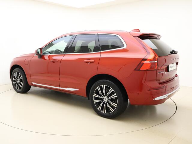 Volvo XC60 T6 350pk AWD Inscription / Long range / H&K Audio / Leder / Panoramadak / FULL-LED / Stoel + Stuurw. Verwarming / Elektr. Bestuurdersstoel / 360 Camera / Trekhaak / 19'' / ACC / Draadloze oplader /