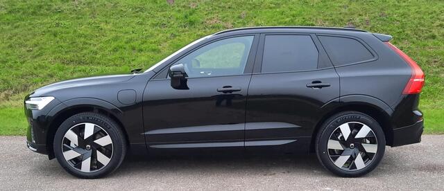 Volvo XC60 2.0 T6 Plug-in hybrid AWD Plus Dark Nappa Leder - 360 Camera - Ligthing Pack - Harman Kardon Sound - Privacy Glas - 20 inch lichtmetaal - Voorruit verwarming