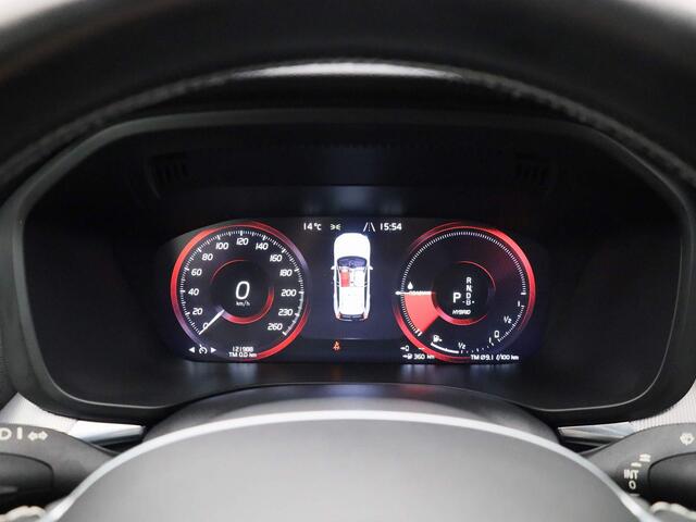 Volvo XC60 2.0 Recharge T6 AWD R-Design | PANO | ADAPTIVE | STOEL- EN STUURVERW. | ELEK. TREKHAAK