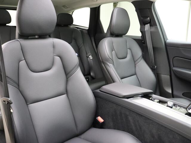 Volvo XC60 B4 Plus Dark / 360 Camera / H&K Audio / Panoramadak / Adapt. Cruise / Elektr. Stoelen