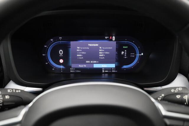 Volvo XC60 2.0 Recharge T6 AWD Business PRO | PANO | CAMERA | KEYLESS | STOEL- EN STUURVERW.