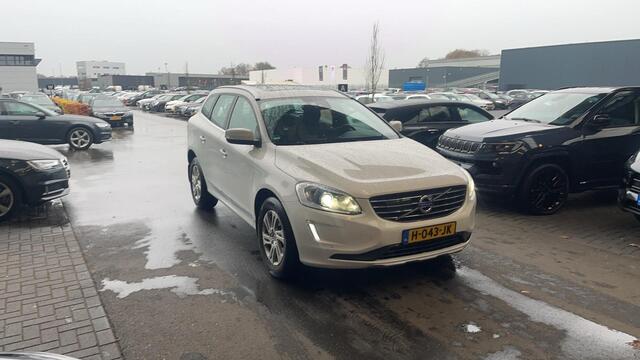Volvo XC60 2.4 D4 R-Design