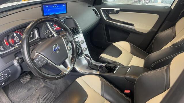 Volvo XC60 2.4 D4 R-Design