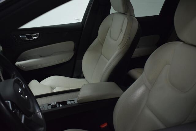 Volvo XC60 2.0 B5 250pk AUT8 Inscription Adapt. Cruise/ Camera/ Verw. stuurwiel, Stoelen en Voorruit