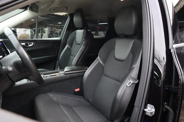 Volvo XC60 2.0 D4 Momentum | Automaat | Navigatie | Adaptive cruise control |