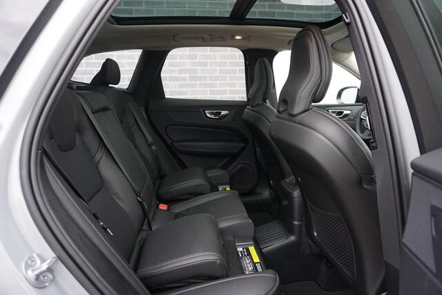 Volvo XC60 2.0 T6 Plug-in hybrid AWD Ultimate Dark | ¤ 83.000 NIEUW | Massage | Stoel + Stuur verwarming | Stoel koeling | HUD | Harman/Kardon | Zitting verhogers |