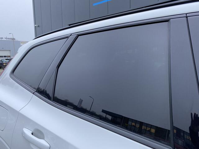 Volvo XC60 2.0 T6 Plug-in hybrid AWD Inscription Wegklapbaar Trekhaak & Leder & Camera , Panodak . Sportstoelen