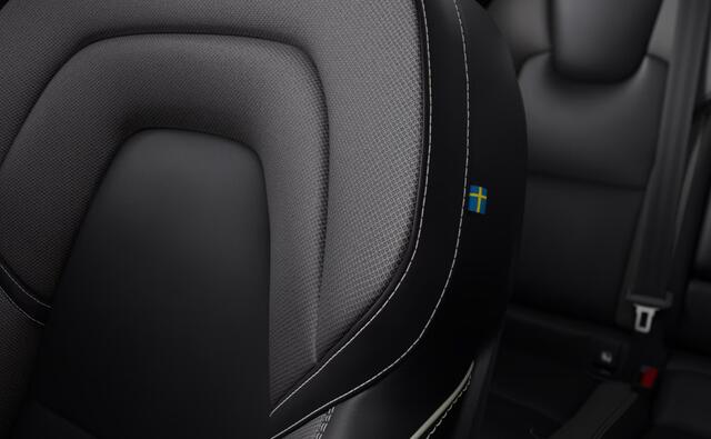 Volvo XC60 2.0 T6 Plug-in hybrid AWD Ultra Dark | Uit voorraad leverbaar!|