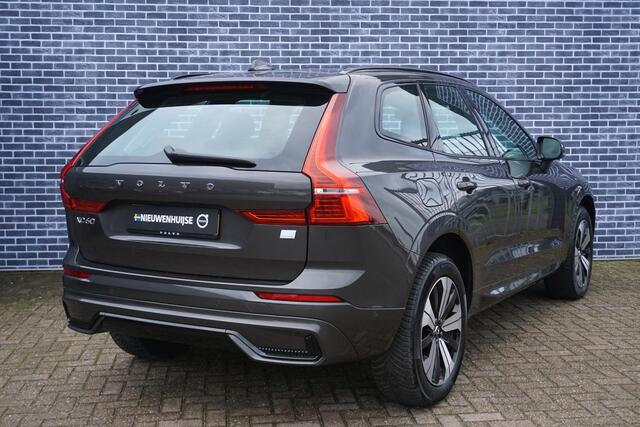 Volvo XC60 2.0 T6 Plug-in hybrid AWD Plus Dark | Trekhaak | 360° camera | Adaptieve cruise control | Pilot assist | Parkeersensoren | Volvo on call | Blis |