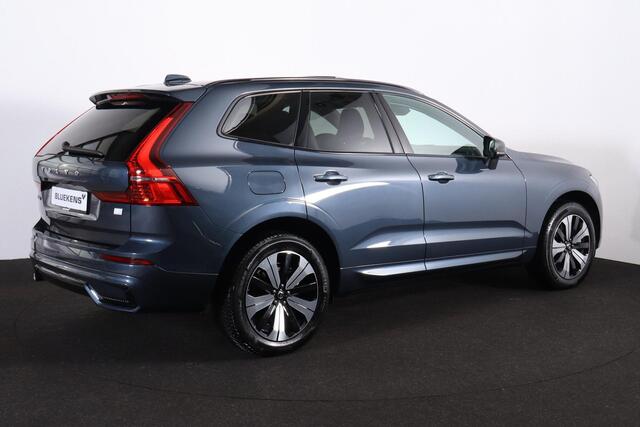 Volvo XC60 T6 AWD Recharge Plus Dark - LONG RANGE - Panorama/schuifdak - IntelliSafe Assist - Harman/Kardon audio - Adaptieve LED koplampen - Parkeercamera achter - Verwarmde voorstoelen, stuur & achterbank - Parkeersensoren voor & achter - Elektr. bedienb. voorstoe