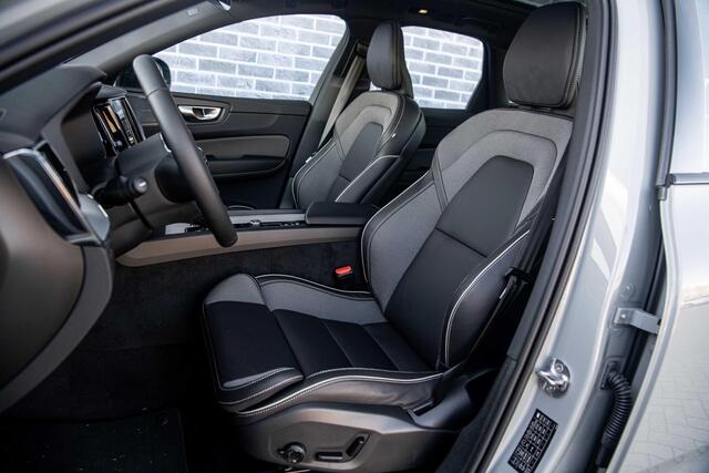 Volvo XC60 2.0 T8 Plug-in hybrid AWD Plus Dark | Black Pack | Donker Glas | Long Range | Google Maps | Polestar Tuning | Harman/Kardon audio | Panoramadak | 21 inch velgen |