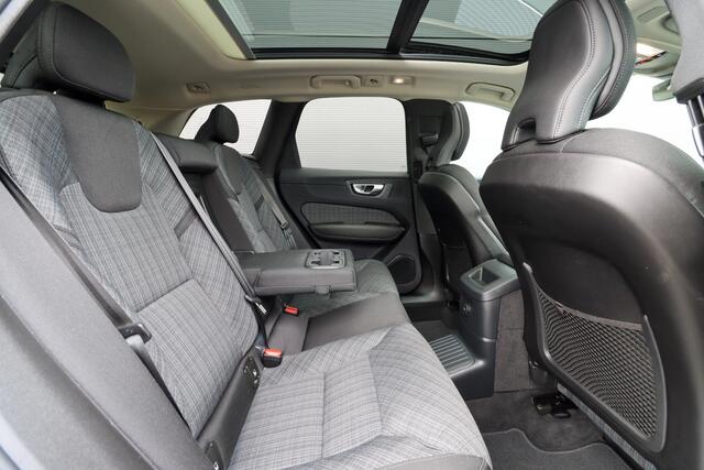 Volvo XC60 2.0 T6 Plug-in hybrid AWD Core Bright Long Range | Panoramadak | Rijklaarprijs - incl.garantie