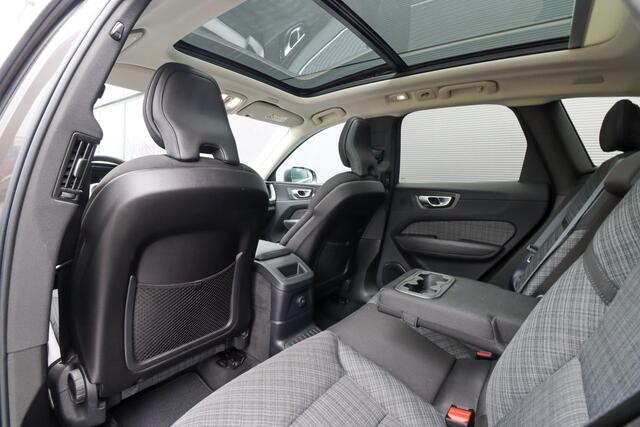Volvo XC60 2.0 T6 Plug-in hybrid AWD Core Bright Long Range | Panoramadak | Rijklaarprijs - incl.garantie