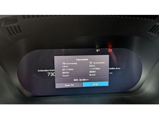 Volvo XC60 2.0 T8 AWD LR 335kW/455pk Aut8 Plug-In Hybrid Ultimate Bright LUCHTVERING + BOWERS&WILKINS + PANORAMADAK + BLIS + EL.TREKHAAK + PILOT ASSIST + ADAPT.CRUISE + STOELVERWARMING&-VENTILATIE + 360 CAMERA + STUURVERWARMING + PARKSENSOREN + 20" LM-VELGEN!!