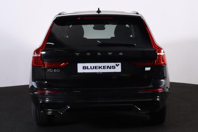 Volvo XC60 Recharge T8 AWD Plus Dark - Panorama/schuifdak - IntelliSafe Assist & Surround - 360° Camera - Harman/Kardon audio - Verwarmde voorstoelen, stuur & achterbank - Parkeersensoren voor & achter - Elektr. bedienb. voorstoelen met geheugen - Draadloze tel. lad
