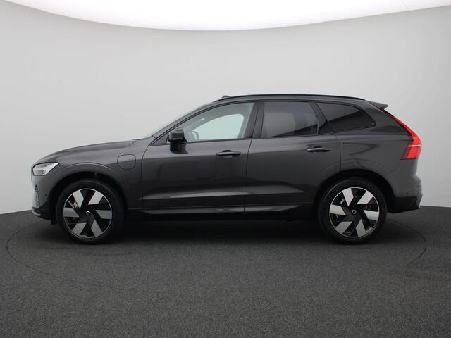 Volvo XC60 2.0 T6 Plug-in hybrid AWD Plus Dark 350PK Aut. Pano-Schuifdak, Head-Up Display, Keyless, Memory Stoel, 360gr. Camera, Full LED-Verlichting, Harman Kardon, Side Assist, Adaptieve Cruise Controle, 20" LM Velgen
