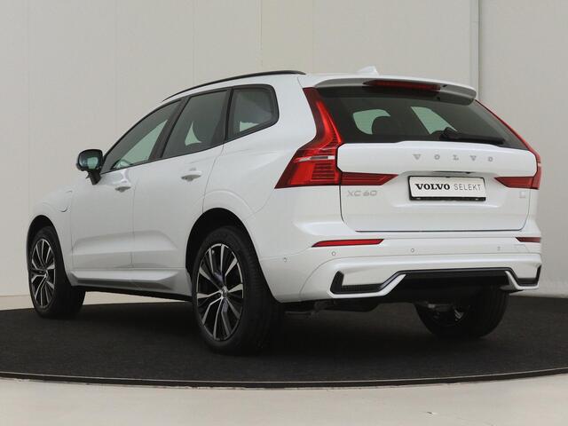 Volvo XC60 T6 AWD Plug-in hybrid Ultimate Dark / Luchtvering / Bowers & Wilkens audio / 360 Gr. Camera / Head-up display / Trekhaak