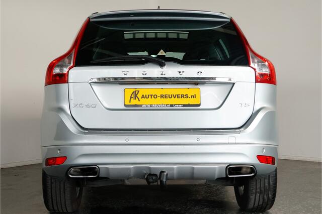 Volvo XC60 2.0 T5 FWD Polar+ / Pano / Leder / Standkachel / BiXenon / Trekhaak
