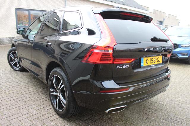 Volvo XC60 2.0 T8 Twin Engine AWD R-Design Panoramadak | Blis | Trekhaak