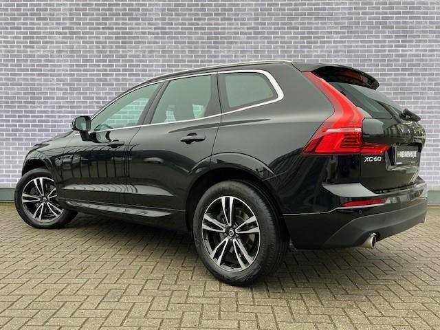 Volvo XC60 B5 Momentum Pro | Navi | Stoelverwarming | Cruise Control | Lederen Bekleding | Elek. Achterklep | Zitverlenging | Lendesteun | 19" LM