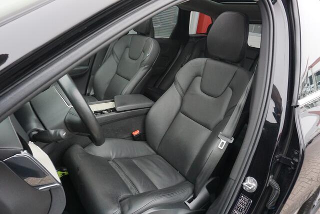 Volvo XC60 2.0 T6 Plug-in hybrid AWD Inscription | Panoramadak | Leder | ACC | Trekhaak | Origineel NL |