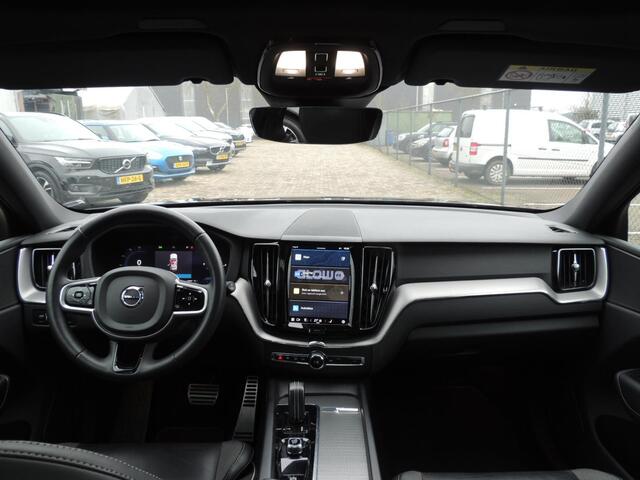 Volvo XC60 2.0 T6 Plug-in hybrid AWD Plus Dark Long Range/Panodak/Trekhaak/21inch etc.