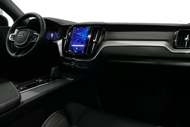 Volvo XC60 2.0 T6 Plug-in hybrid AWD R-Design / Facelift / Black Edition / Panoramadak / Elektr. verstelbare voorstoel (memory) / 21'' LMV / Apple Carplay - Andriod Auto / Achteruitrijcamera / Elektr. bedienbare achterklep / Keyless / LED Koplampen / Lederen contour