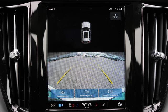 Volvo XC60 T6 Recharge AWD Inscription Expression - Panorama/schuifdak - Parkeercamera achter - Verwarmde voorstoelen & stuur - Parkeersensoren voor & achter - Draadloze tel. lader - Cruise control - Elektr. inklapbare trekhaak - 18' LMV