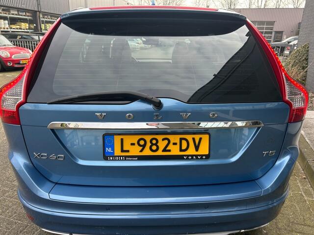 Volvo XC60 2.0 T5 Summum Geartronic