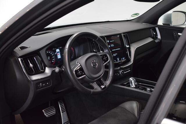 Volvo XC60 2.0 T8 PHEV 320pk AUT8 AWD R-Design Head-Up/ Flippers/ Camera/ Adapt. Cruise/ Pano dak