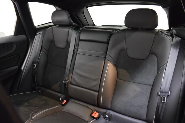 Volvo XC60 2.0 T8 PHEV 320pk AUT8 AWD R-Design Head-Up/ Flippers/ Camera/ Adapt. Cruise/ Pano dak