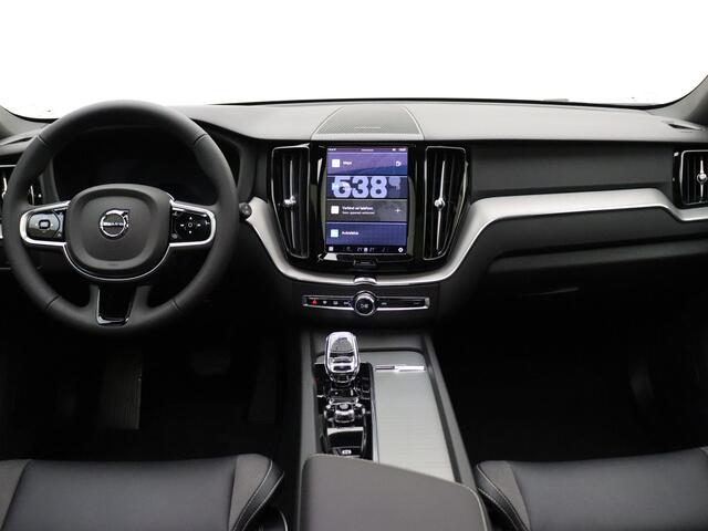 Volvo XC60 B4 Plus Dark / Panoramadak / Harman&Kardon / Elektr. Sportleder / PDC + Camera / 20'' / Adapt. Cruise / BLIS / Stoel + Stuurw. Verwarming /