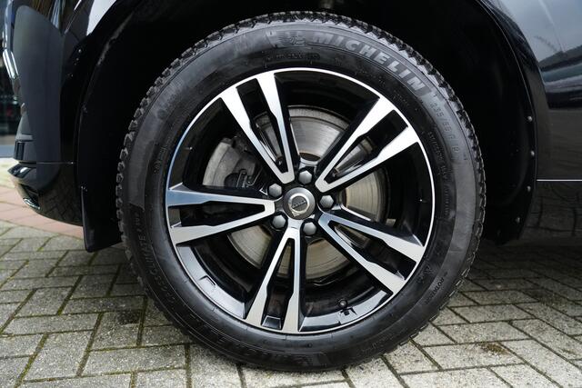 Volvo XC60 2.0 T5 AWD Inscription 251pk Navigatie/Stoelverwarming/Luchtvering