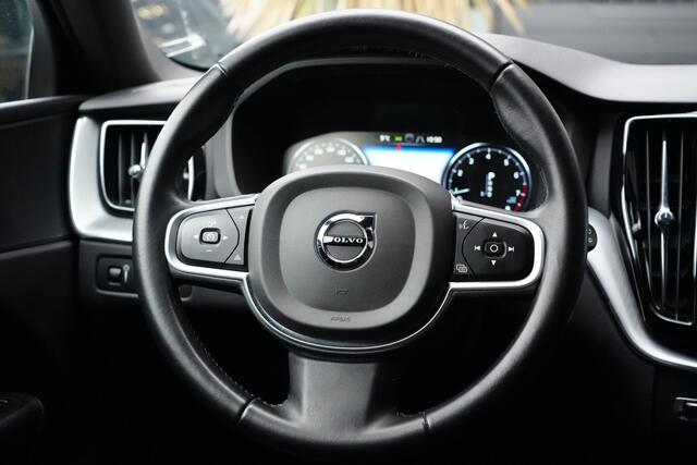 Volvo XC60 2.0 T5 AWD Inscription 251pk Navigatie/Stoelverwarming/Luchtvering