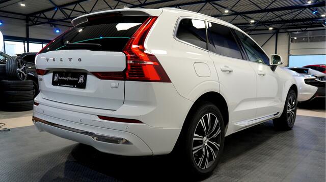 Volvo XC60 2.0 T8 AWD Long Range 335kW/455pk Aut8 Recharge Ultimate Bright HARMAN/KARDON + PANORAMADAK + SUBWOOFER + LANE ASSIST + EL.TREKHAAK + CRUISE CONTROL + STOELVERWARMING + CAMERA + STUURVERWARMING + PARKSENSOREN V&A + 19" LM-VELGEN!!