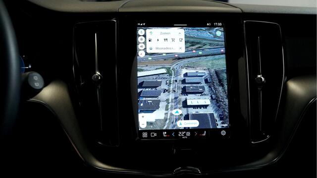 Volvo XC60 2.0 T8 AWD Long Range 335kW/455pk Aut8 Recharge Ultimate Bright HARMAN/KARDON + PANORAMADAK + SUBWOOFER + LANE ASSIST + EL.TREKHAAK + CRUISE CONTROL + STOELVERWARMING + CAMERA + STUURVERWARMING + PARKSENSOREN V&A + 19" LM-VELGEN!!