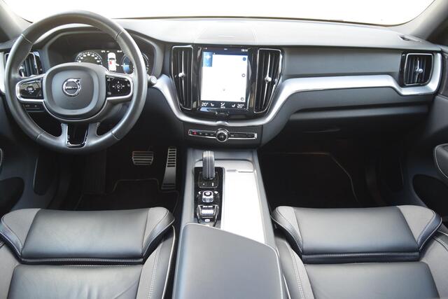 Volvo XC60 T8 AWD Inscription R-Design met 360cam/Pano/Trekha