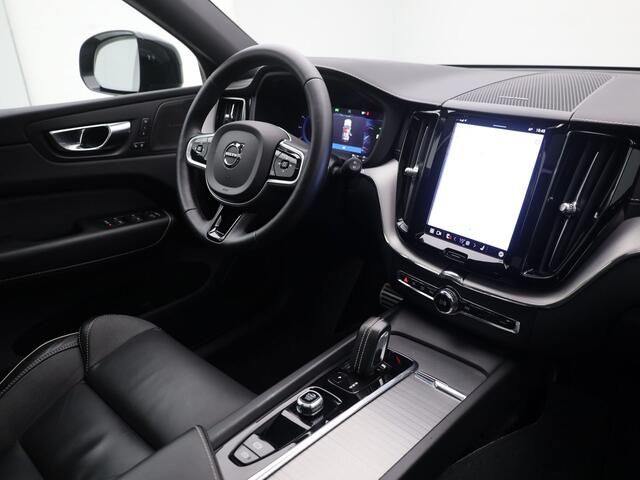 Volvo XC60 2.0 T8 AWD Polestar Engineered | PANO | ADAPTIVE | H&K | STOEL- EN STUURVERW. | TREKHAAK