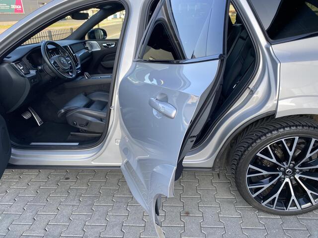 Volvo XC60 2.0 B4 R-Design B&W|ACC|Pano|360°|22"