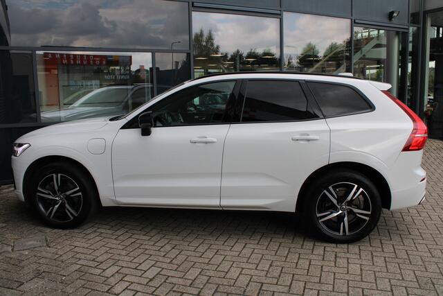 Volvo XC60 2.0 Recharge T6 AWD R-Design SCHUIFDAK,H&K,BLIS,TREKHAAK