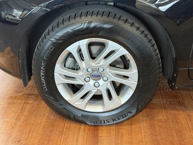 Volvo XC60 2.0 D4 FWD Momentum