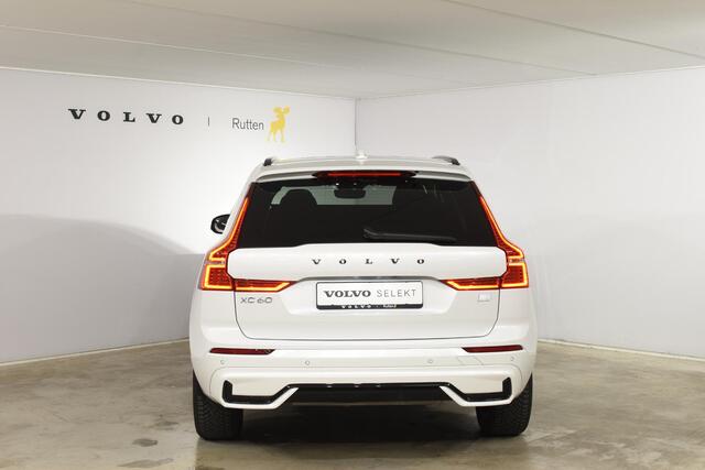 Volvo XC60 T6 350PK Automaat Plug-in hybrid AWD Plus Dark / Adaptive Cruise control / Stoelverwarming v+a / Stuurverwarming / Elektr. achterklep / Panoramadak / Harman Kardon / 360 camera
