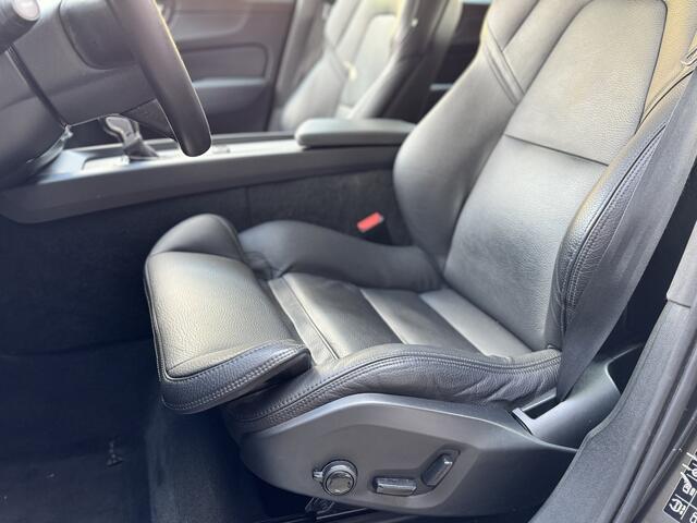 Volvo XC60 2.0 T5 Automaat Momentum Business Pack Connect Plus | Trekhaak | DAB
