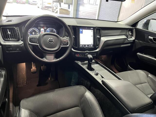 Volvo XC60 2.0 D3 Momentum | Trekhaak | 19 Inch | Apple Carplay | Stoelverwarming | PDC V+A