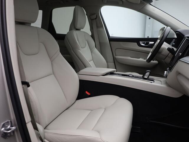 Volvo XC60 2.0 Recharge T6 AWD Business Pro | PANO | CAMERA | KEYLESS
